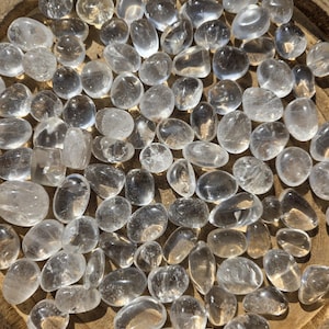 Clear Quartz Tumbled Stones: Master Healer Crystal (20-25mm