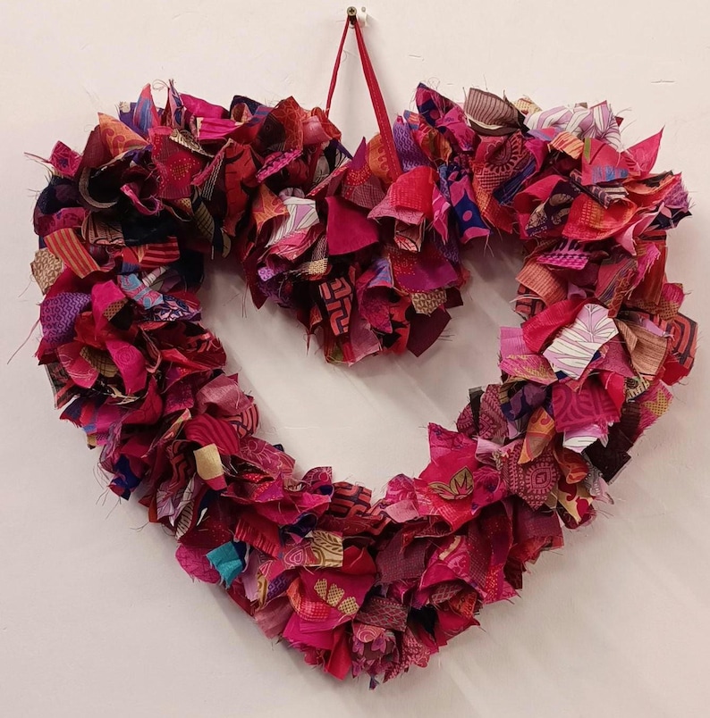Recycled Sari Wreath Red Heart, Sari festive wreath, Multicolored Sari Wreath Pink