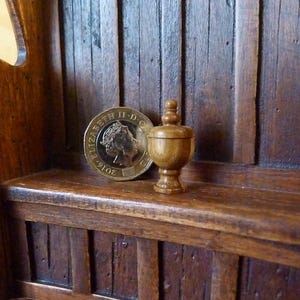 Dollshouse Miniature 12th Scale Urn Turned in Laburnum with Removable Finial Lid. OOAK Miniature