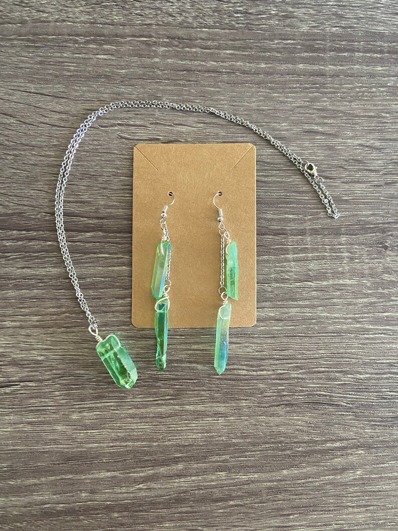 Green Crystal Quartz Dangle Drop Earrings crystal jewelry green aura quartz silver jewelry