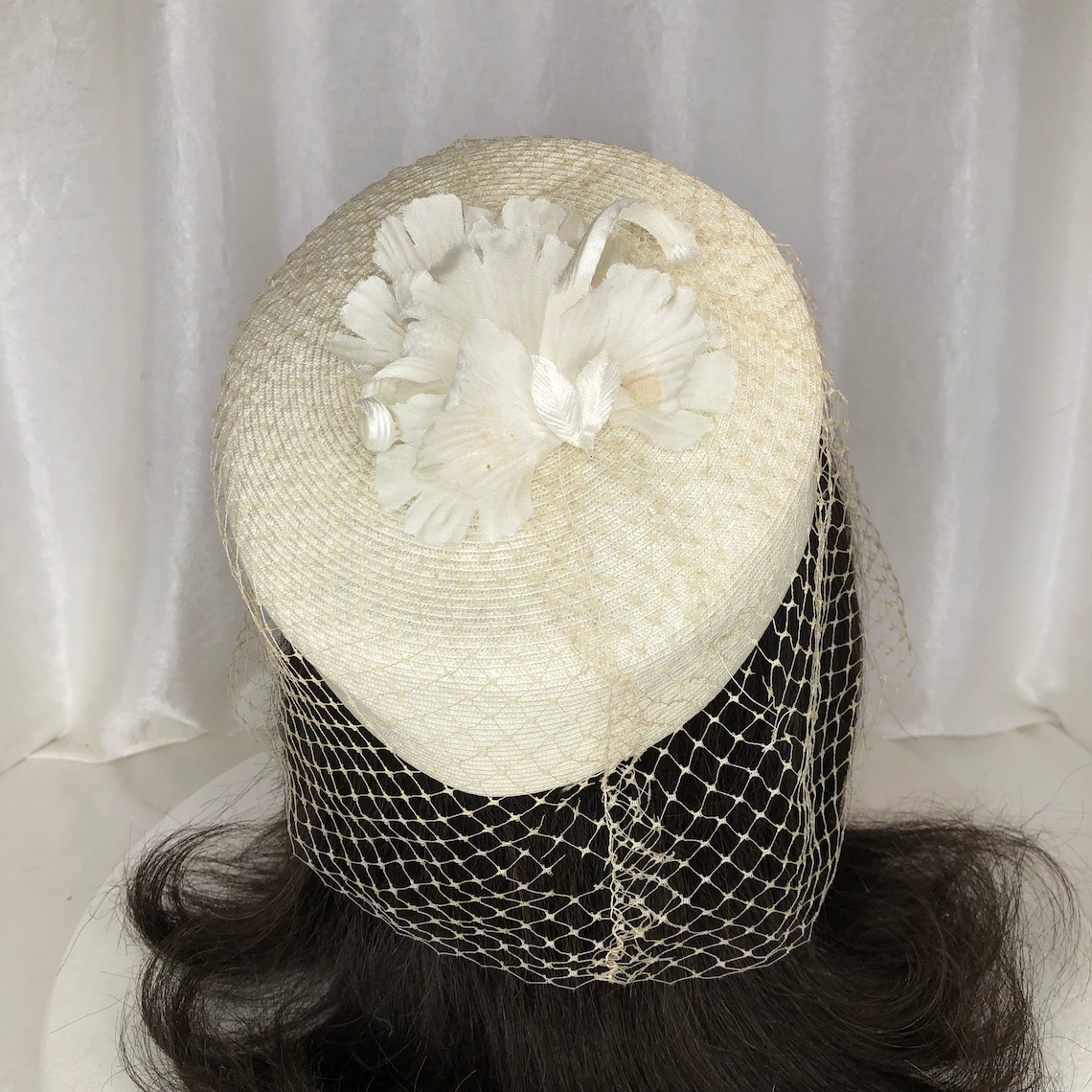Cream Colored Vintage Pillbox Hat With Veil and Floral Etsy