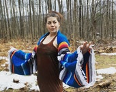 Shoulder shrug tribal, blue