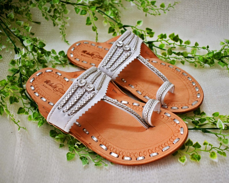 Women White Silver Indian wedding slippers & leather sandals for beach wedding, boho wedding, bride slippers, bridesmaid gifts White & Silver