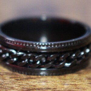 De Haunted Beauty-ring bevat de kracht van Lady Freya