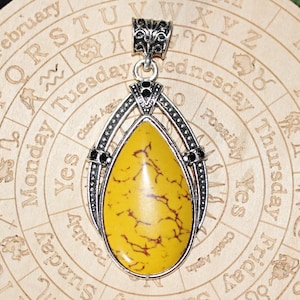 Pendentif Nut la déesse du ciel par Aran Coven