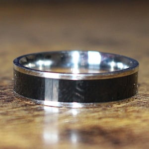 Protection Spell Ring by Aran Coven