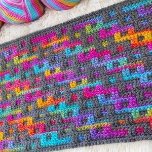 Inzet mozaïek haakpatroon Climbing Rainbow. Telpatroon en geschreven patroon