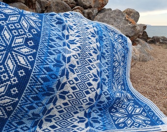 GLORIOUS CHRISTMAS: Overlay Mosaic Crochet Blanket Pattern. Charts and written instructions  (pdf)