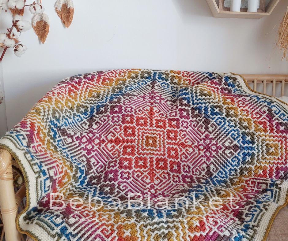 22 Crochet Mosaic Charts with Mandalas, Candy Corn, Dragon Scales, and Cats 19 Dreamy Dream: Center-out Mosaic Crochet Blanket Pattern.