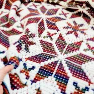 Overlay mosaic crochet afghan/blanket pattern Christmassy Mood. Charts and written patterns