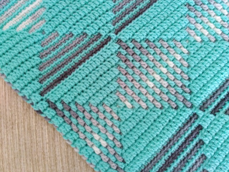 Easy geometric mosaic crochet afghan/blanket pattern