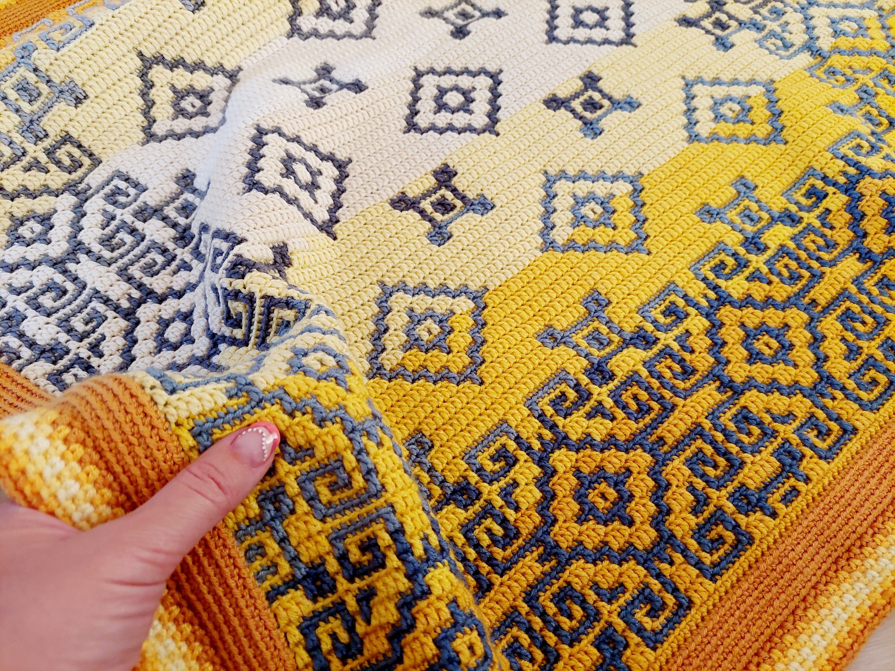 No Right Or Wrong. Two-sided overlay mosaic crochet