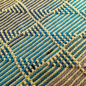 Easy illusion mosaic crochet pattern Dream Away. Chart only