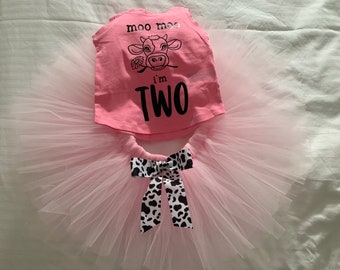 Cow birthday outfit, birthday tutu outfit, farm birthday outfit, moo moo I'm two