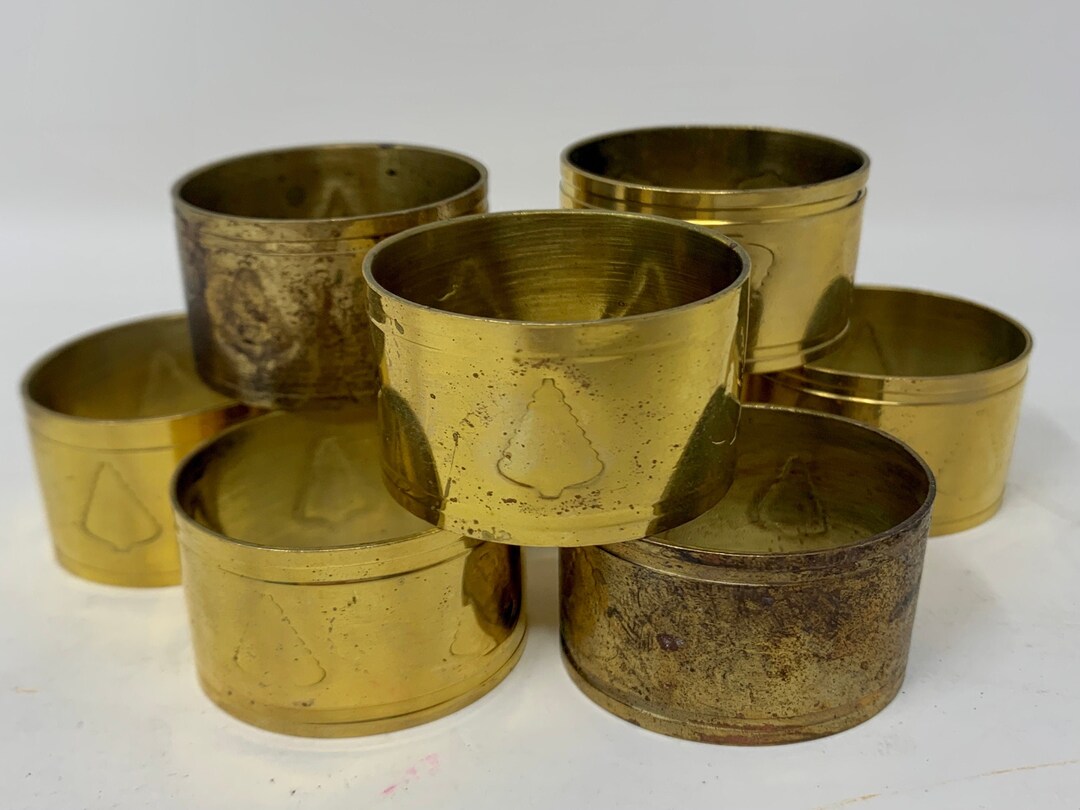 Set of 8 Gold Napkin Rings for Christmas Table Setting, Brass Napkin
