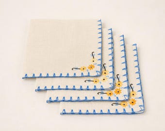 Set of 4 Vintage Hand Embroidered Linen Napkins, Floral Daisy Cottagecore Tea Party Linens