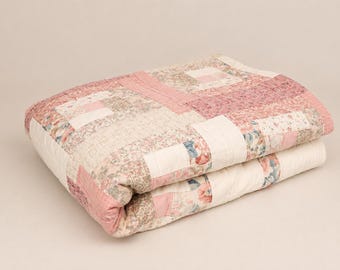 Vintage Patchwork Floral Cottagecore Quilt Duvet Cover, Pink White Full Size Quilted Bedding