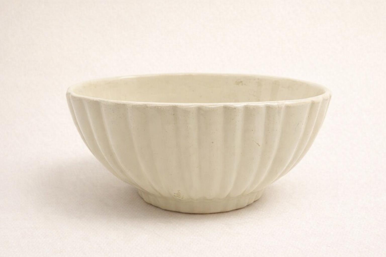 Vintage Haeger USA Cream Ceramic Planter: Mid Century Flower Pot