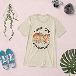 1970s Retro Vintage Funny Keep on Streakin T-Shirt, Keep on Steakin, Body Positivity Shirt, Nudist Tee, Nudist T-Shirt, Retro Nudist T-shirt