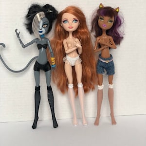 Dolls knee stockings for petite slimline 11"doll.