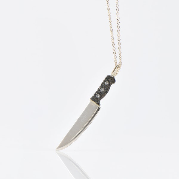 Couteau de chef pendentif en argent avec collier