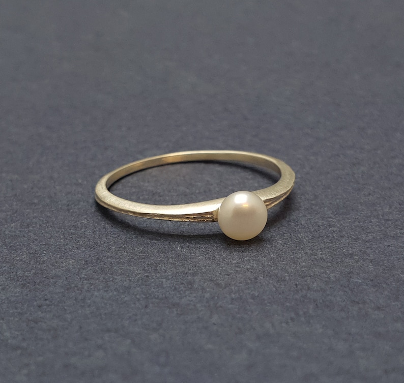 Dainty Silver Pearl Ring - Etsy