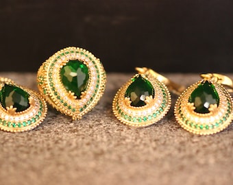 Sterling Silver 925 Emerald Handmade Set, Ottoman Style Set, Silver 925 Ring, Gift for her, Silver Ring,Ottoman Style Ring, Earring, Emerald