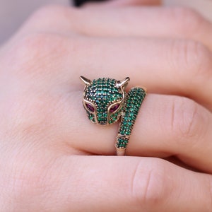 Silver Emerald Ring, Emerald Handmade Ring,  Silver 925, Silver Ring, Animal Ring, Tiger Ring, Emerald Tiger Ring Emerald Jewelry, Mom Gift
