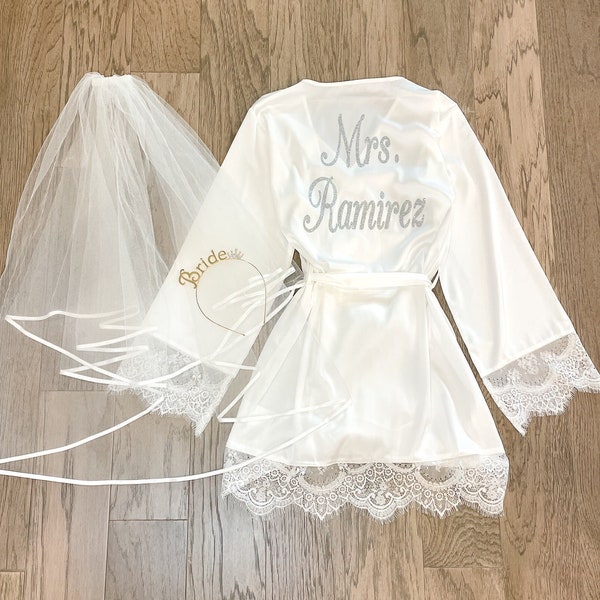 Custom Mrs. LAST NAME Bridal Robe - Custom Bridal Robe / Bachelorette Robe / Honeymoon Robe / Personalized Robe / Custom Robe / Wedding Robe