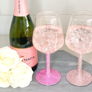Bicchieri da vino con strass rosa chiaro e rosa caldo -Glam Wine Glass / Diamond Wine Glass / Rose Gold Wine Glass / Bling Glass / Pink Wine Glass