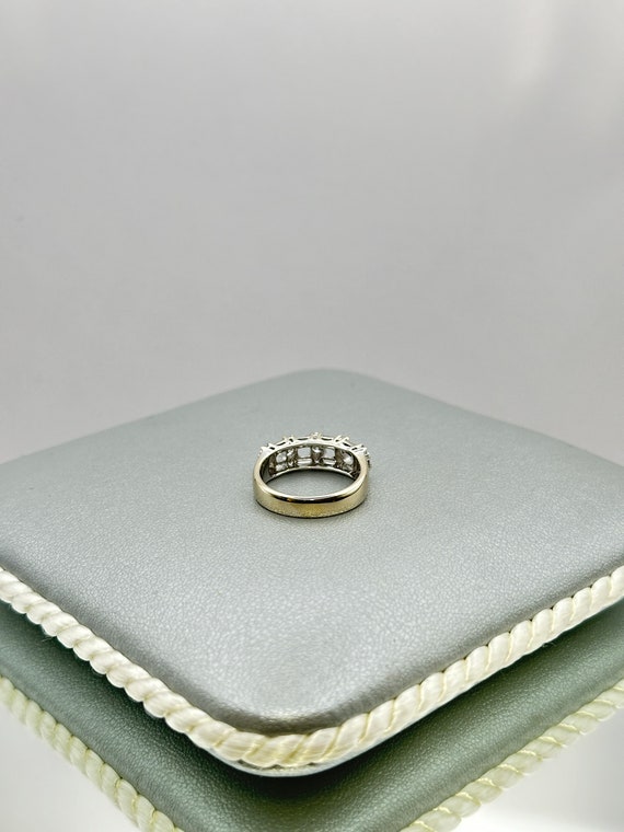 Vintage gorgeous 18K white gold with 1 ctw of nat… - image 4