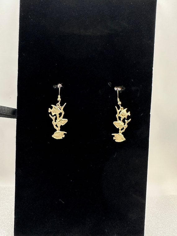 Rare vintage dangle earrings 14K gold tropical fis