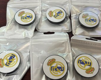 Real Madrid and FC Barcelona Cellphone Pop Socket - Etsy
