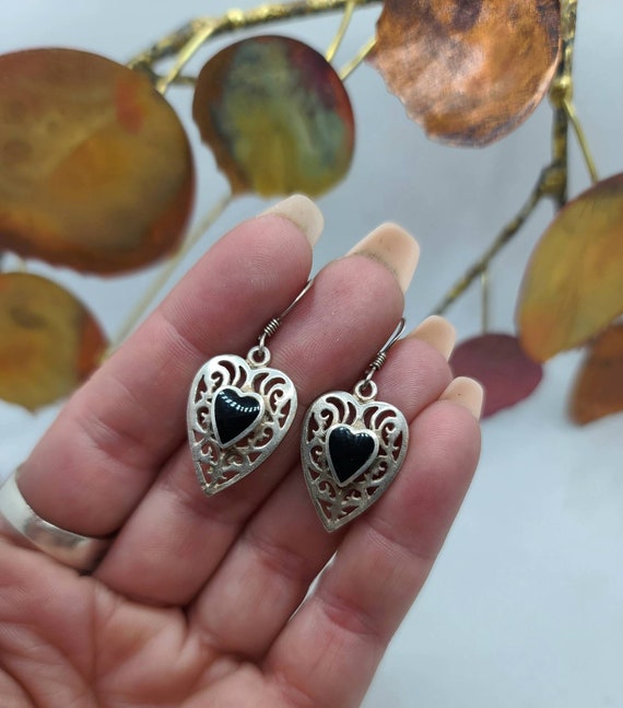 Vintage Sterling Silver Black Enamel Filigree Hea… - image 2