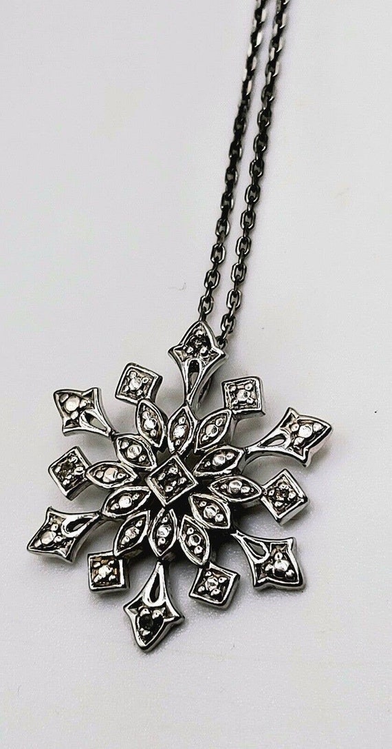 OTC 925 Sterling Silver Snowflake Starburst Neckla