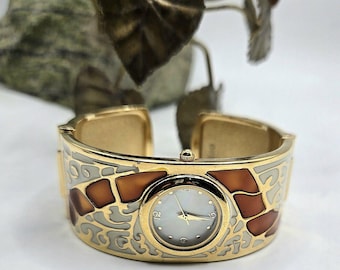 Vintage Avon Ladies Caramel Goldtone Enamel Wide Hinged Cuff Watch Sz Average
