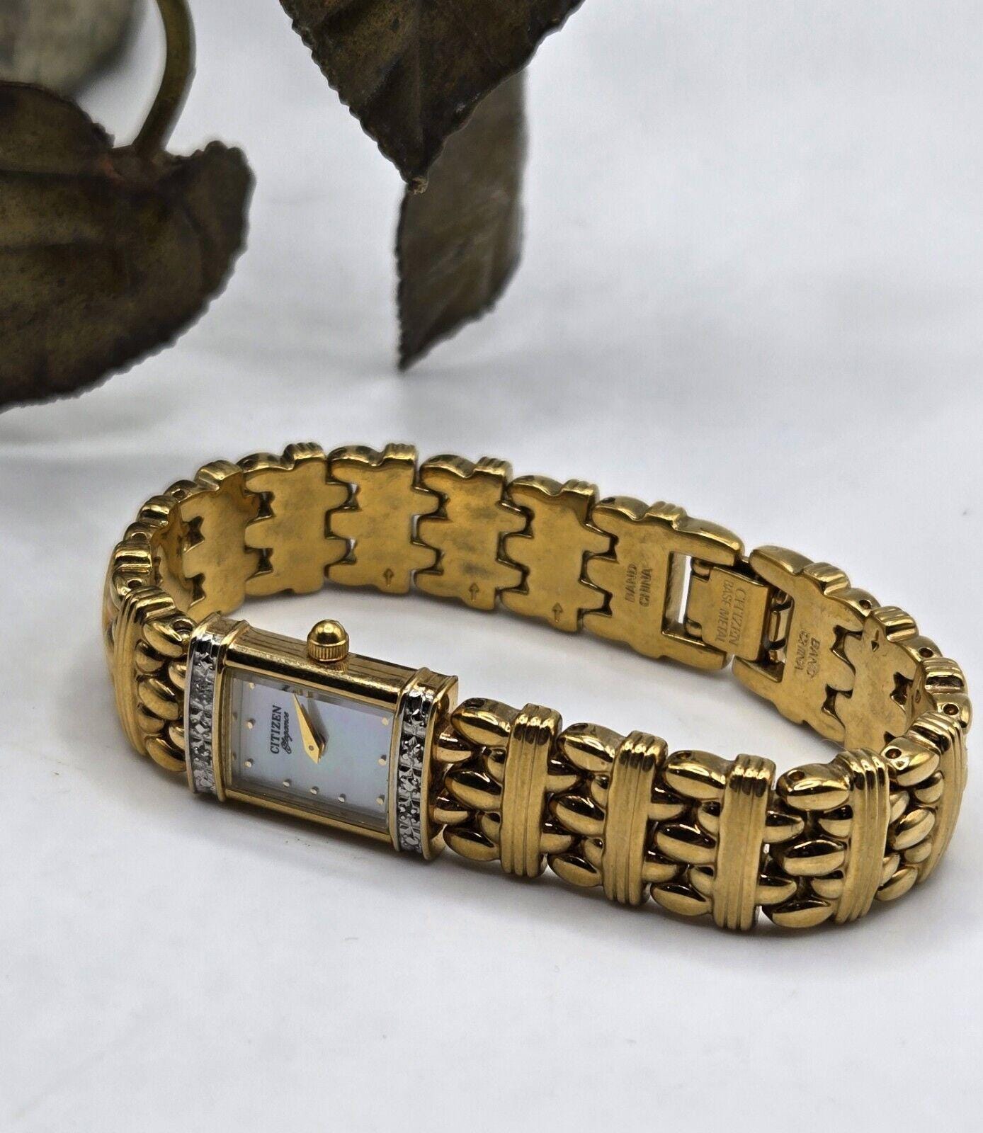 RARE Vtg Citizen Gold Diamond Bezel Mother-of-Pearl Panther Link Bracelet Watch Vtg Citizen Gold Plated Diamond Mother-of-pearl Panther Link  main image 2