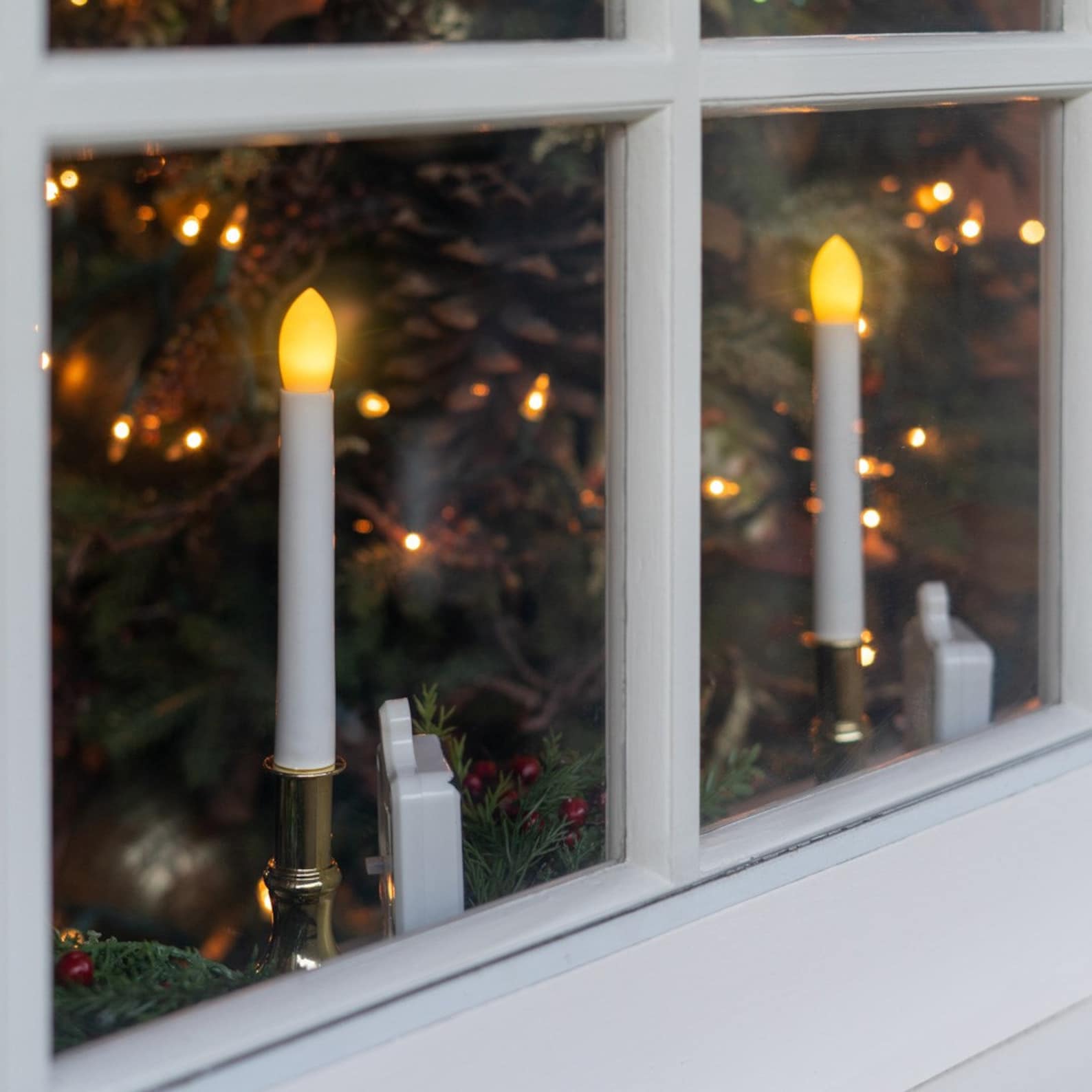 Christmas Window Candles Bulbs at Dorothy Ammons blog