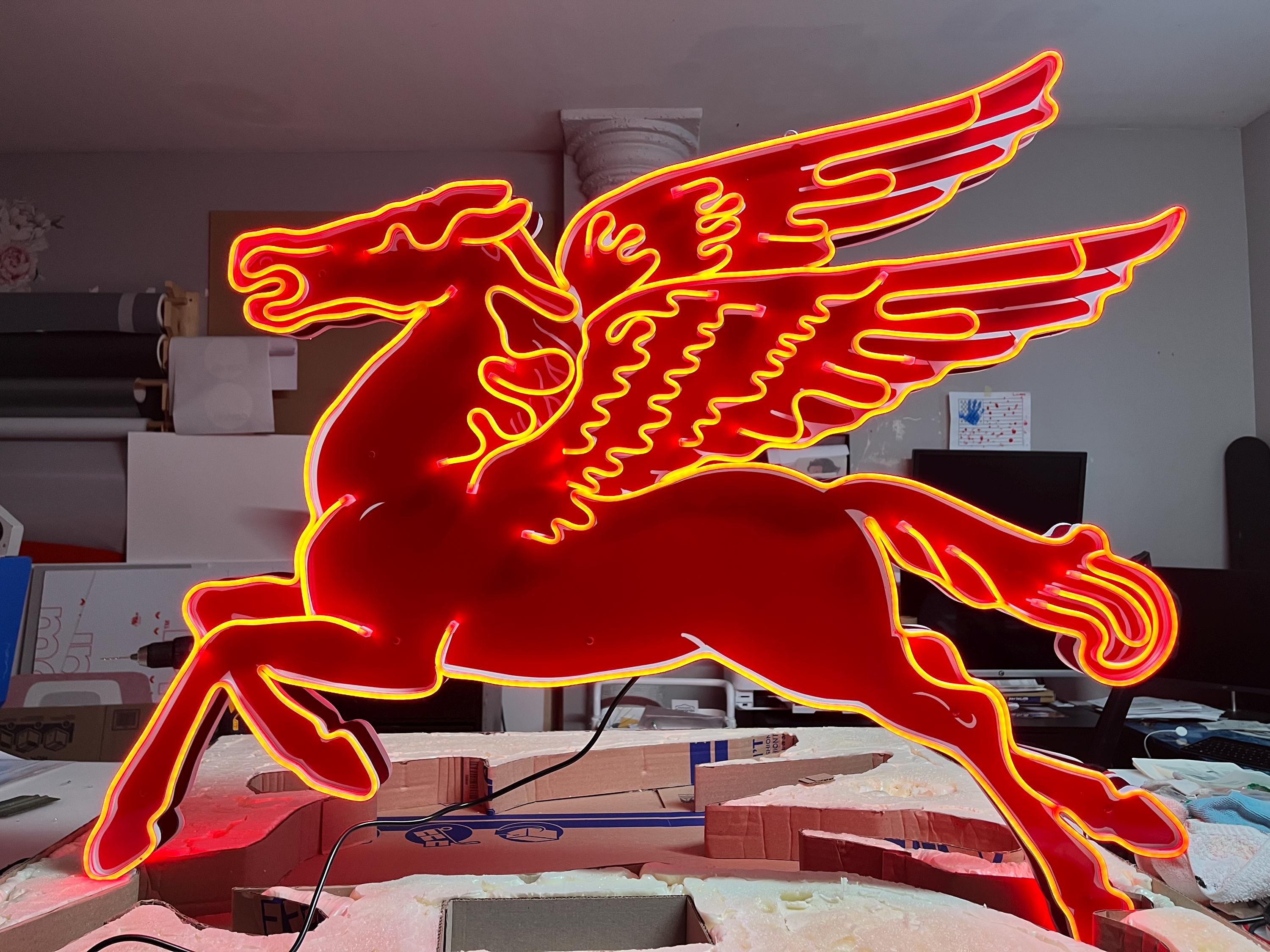 Mobil Collectibles: Chasing the Red Horse – Collector Bookstore