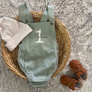 Macacão para bebê recém-nascido com monograma ou nome para roupa de voltar para casa | Roupa de verão | Roupa de quebra de bolo | Roupa de primeiro aniversário
