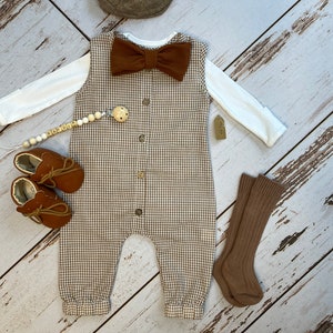 Baby boy fall outfit | Baby boy Thanksgiving outfit | Brown gingham seersucker baby boy coming home outfit