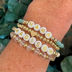 Name bracelet beaded custom word bracelet friendship bracelet mama gift womens personalized jewelry girls trip mama bracelet inspirational