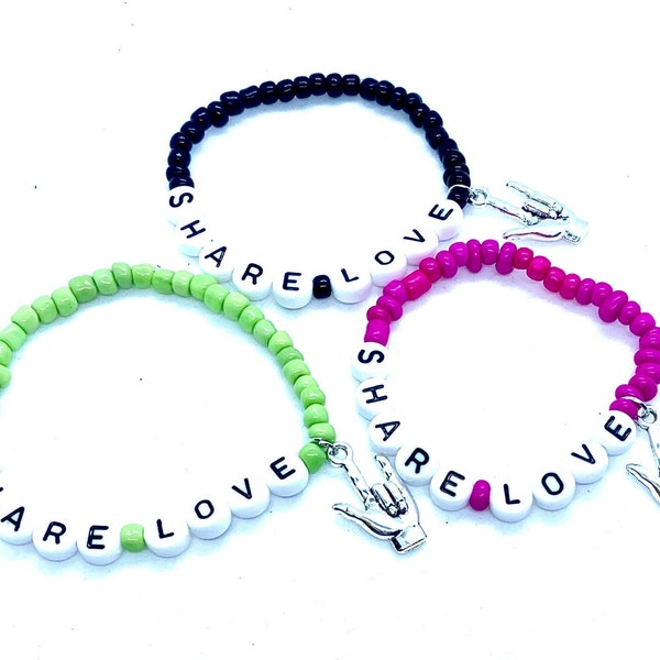 Les enfants partagent l'amour, bracelet pour enfants, shareghini, partagez l'amour, produits dérivés YouTube, les jeunes partagent les produits amoureux, bracelet de la Saint-Valentin