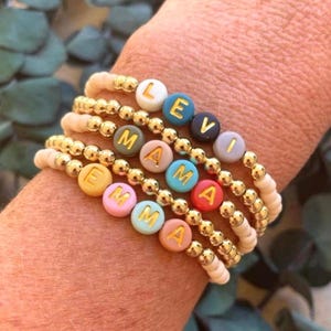 Namensarmband, personalisierte Armbänder für Mama, Schmuckgeschenk, Mädelsreise-Armbänder, Wortarmbänder für Frauen, Mama-Armband, personalisierter Schmuck für sie