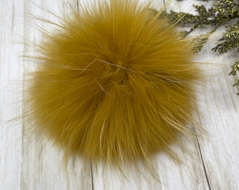Large Fur Pompom - Etsy.de