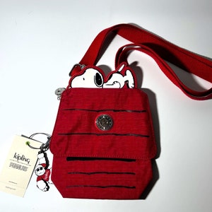 【正規品】KIPLING PEANUTS ELVIN ミニバッグ DGDP KIPLING X PEANUTS ELVIN Snoopy Dog Mini Nylon Shoulder bag