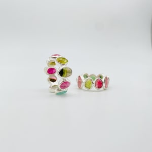 Anello eternity in argento sterling 925 con tormalina multicolore naturale, pietra preziosa rosa, verde e gialla, anello impilabile con pietra portafortuna di ottobre, ideale come regalo.