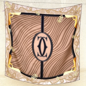 Cartier Paris / Preciosa bufanda cuadrada de seda / Logotipo negro soplado / Buen estado / Dobladillo hecho a mano / Regálale