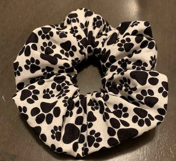 Paw top print scrunchie