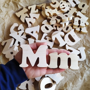 Holzbuchstaben Großbuchstaben und Kleinbuchstaben, das Montessori inspirierte Alphabet, Magnetbuchstaben für Kinder, Buchstabenmagnete, magnetische Buchstaben